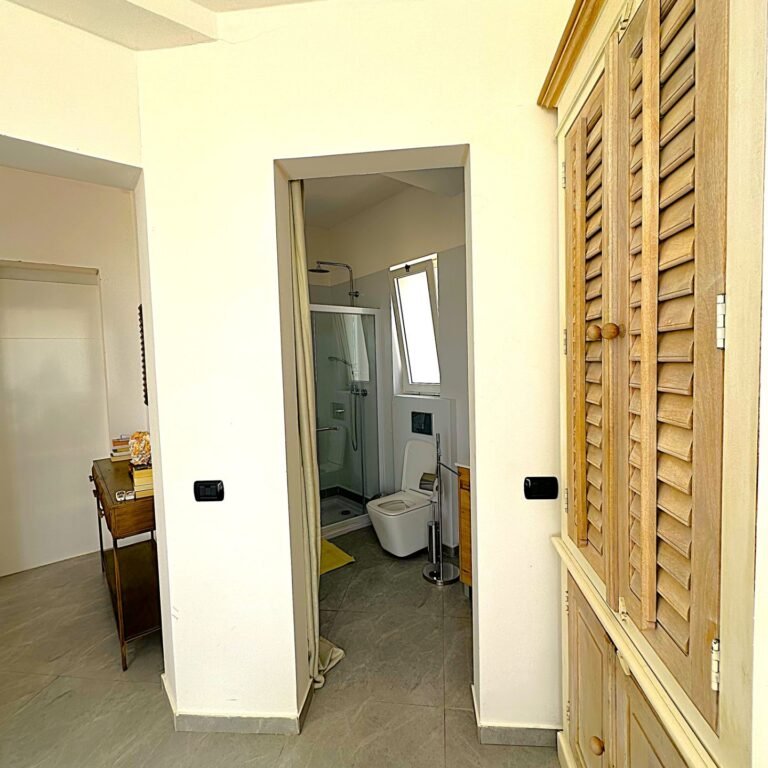 studio Bad Eingang